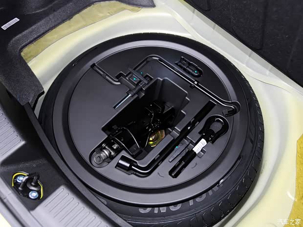 吉利汽车 帝豪 2014款 两厢 1.3T CVT精英型