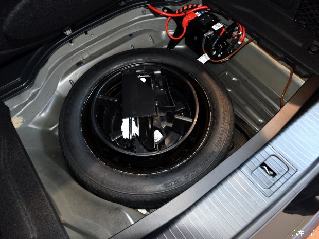 【图】奔驰E级2015款轮胎轮毂规格_型号_尺