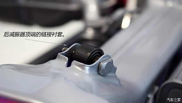 东风雪铁龙 雪铁龙C5 2013款 3.0L 自动旗舰型 东风雪铁龙 雪铁龙C5 2013款 3.0L 自动旗舰型