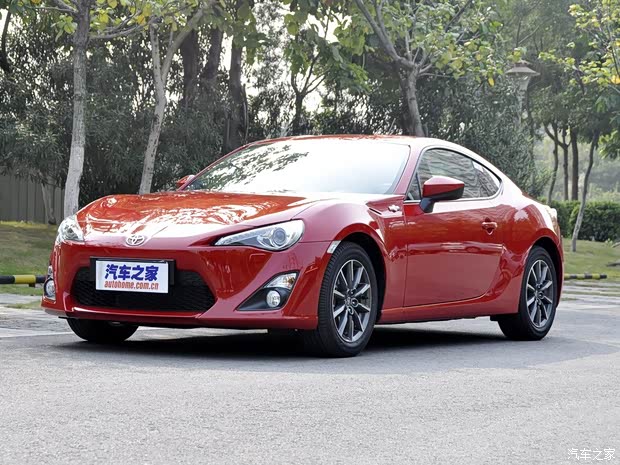 丰田(进口) 丰田86 2014款 2.0L 手动豪华型
