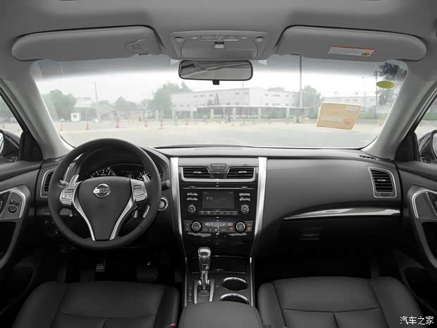 东风日产 天籁 2014款 2.5L XL Upper科技版 东风日产 天籁 2014款 2.5L XL Upper科技版