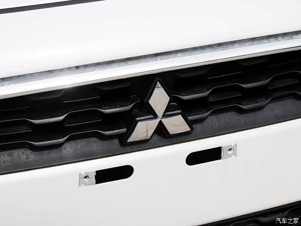 廣汽三菱 勁炫ASX 2013款 2.0L 自動四驅(qū)旗艦版