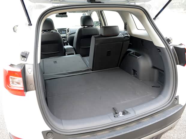 长安汽车 长安CS75 2014款 2.0L 手动领先型 国V 长安汽车 长安CS75 2014款 2.0L 手动领先型 国V