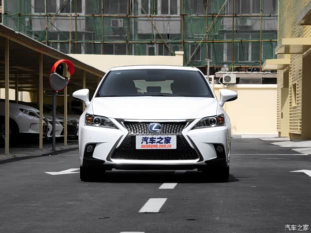 雷克萨斯 雷克萨斯CT 2014款 CT200h F-Sport 单色 雷克萨斯 雷克萨斯CT 2014款 CT200h F-Sport 单色