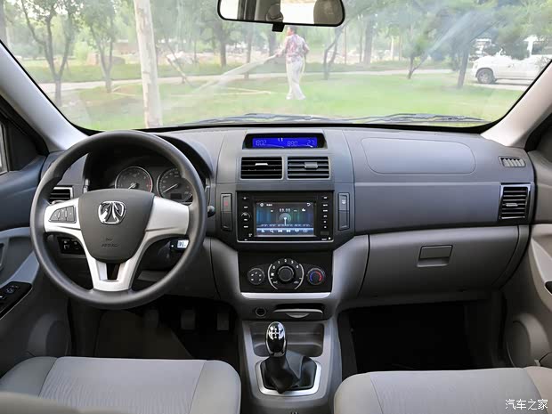 北京汽车 北汽威旺M20 2014款 1.5L豪华型BJ415B