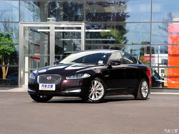 捷豹 捷豹XF 2015款 XF 2.0T 豪華版