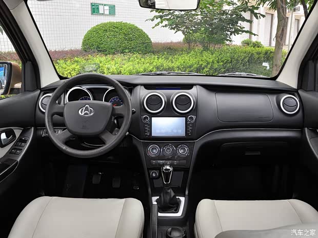 长安汽车 欧诺 2015款 1.5L金欧诺天窗版