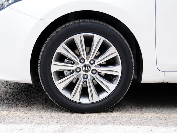 东风悦达起亚 起亚K4 2014款 2.0L 自动PRM