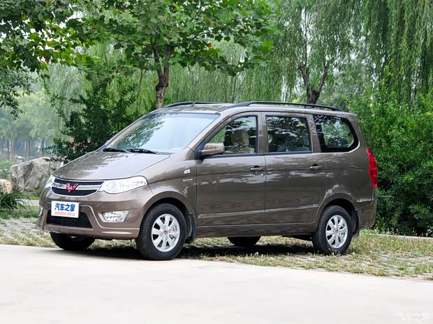 上汽通用五菱 五菱宏光 2014款 1.5L S 手動(dòng)標(biāo)準(zhǔn)型 上汽通用五菱 五菱宏光 2014款 1.5L S 手動(dòng)標(biāo)準(zhǔn)型