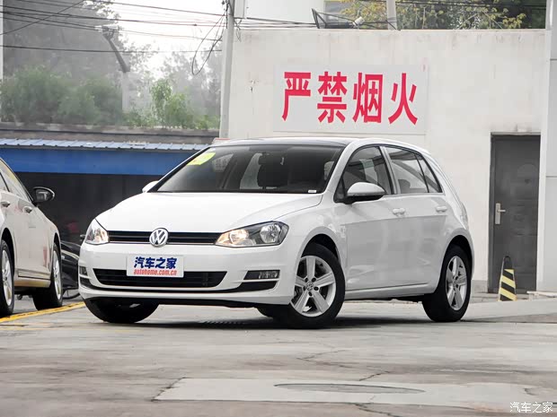 一汽-大众 高尔夫 2015款 1.4TSI 自动舒适型 一汽-大众 高尔夫 2015款 1.4TSI 自动舒适型