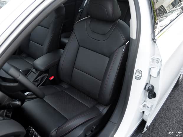 东风雪铁龙 雪铁龙C5 2014款 1.6T 自动尊享型