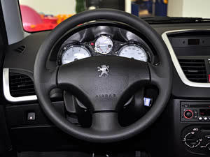 ����207 2011�� ���� 1.4L �ֶ�Ԧ�ְ�