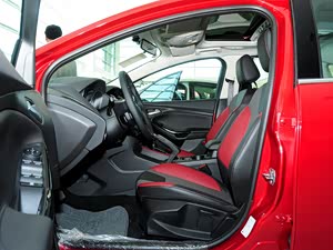 ����˹2012�� ���� 2.0L AT�����˶���