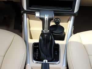 Eϵ 2012  1.5L Զ