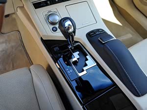 �׿���˹ES 2013�� 300h ������