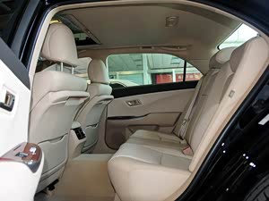 皇冠2012款 V6 2.5L Royal Saloon尊贵版