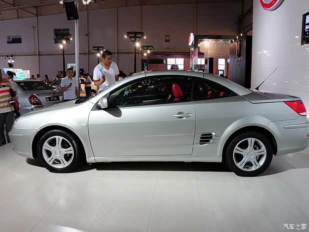 比亚迪 比亚迪S8 2009款 2.0L 自动尊贵型
