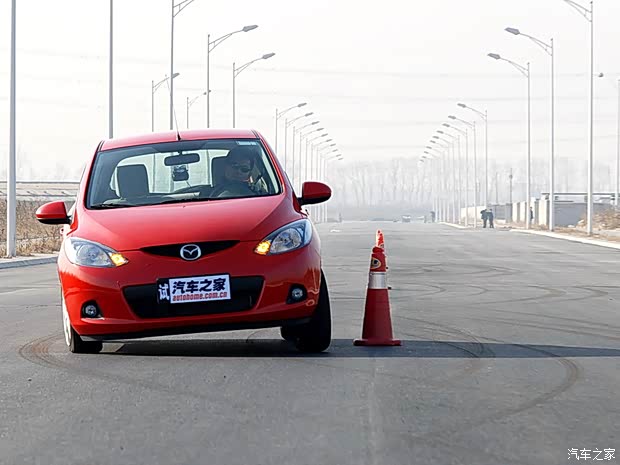 長安馬自達(dá) 馬自達(dá)2 2007款 1.3L 自動時尚型