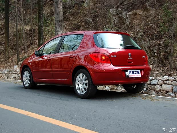 东风标致 标致307 2008款 两厢 1.6L 手动雅致版 东风标致 标致307 2008款 两厢 1.6L 手动雅致版