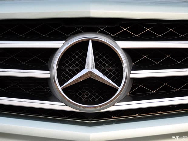 奔馳(進(jìn)口) 奔馳GLK級(jí)(進(jìn)口) 2008款 GLK 300 4MATIC 豪華型