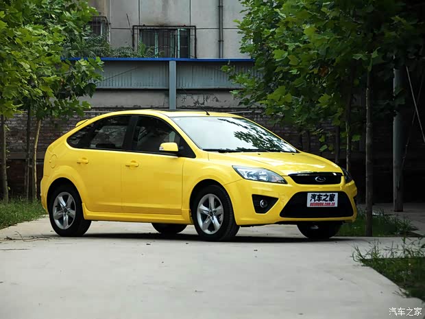长安福特 福克斯 2009款 两厢 2.0L 手动运动型