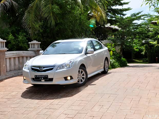 斯巴鲁 力狮 2010款 2.0i豪华版 斯巴鲁 力狮 2010款 2.0i豪华版