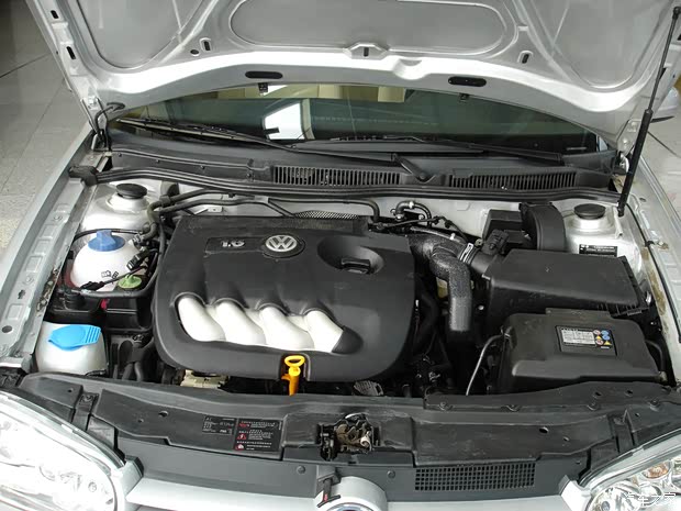 一汽-大众 高尔夫 2004款 1.6 自动舒适型 一汽-大众 高尔夫 2004款 1.6 自动舒适型