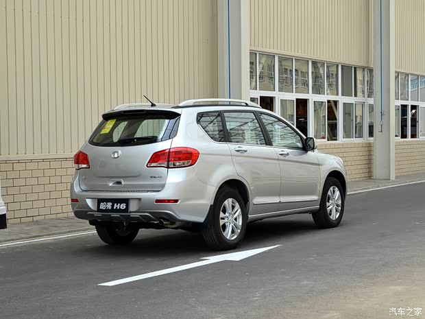 长城汽车 哈弗H6 2011款 2.0L 手动两驱尊贵型 长城汽车 哈弗H6 2011款 2.0L 手动两驱尊贵型