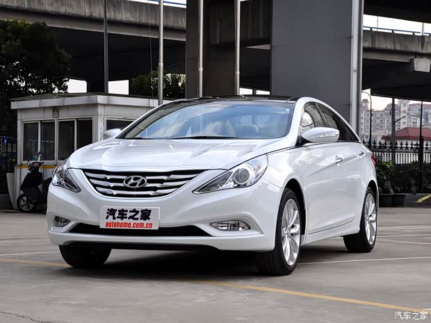 北京现代 索纳塔 2011款 2.0L 自动时尚版 北京现代 索纳塔 2011款 2.0L 自动时尚版