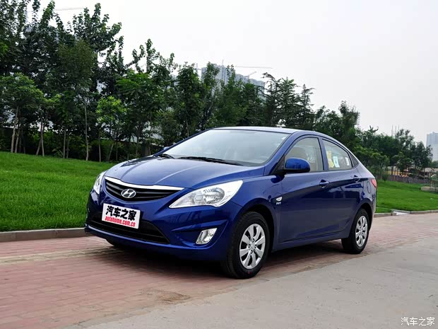 現(xiàn)代北京現(xiàn)代瑞納2010款 三廂 1.4L 自動舒適型GS 現(xiàn)代北京現(xiàn)代瑞納2010款 三廂 1.4L 自動舒適型GS