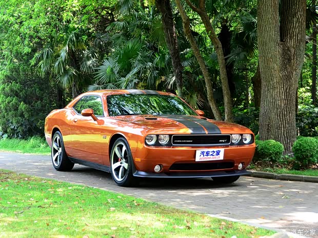 道奇SRT挑战者 SRT2011款 6.4L SRT8 392