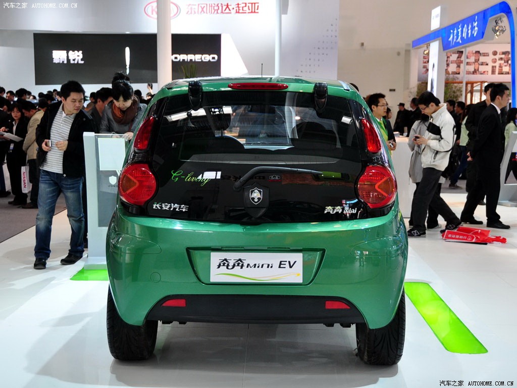 【图】长安汽车 奔奔mini 2010北京车展_84721_汽车之