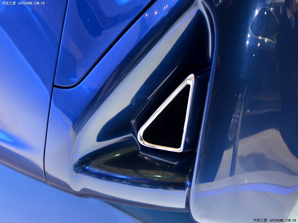 【图】长安汽车 长安voss 2011上海车展_126720_汽车