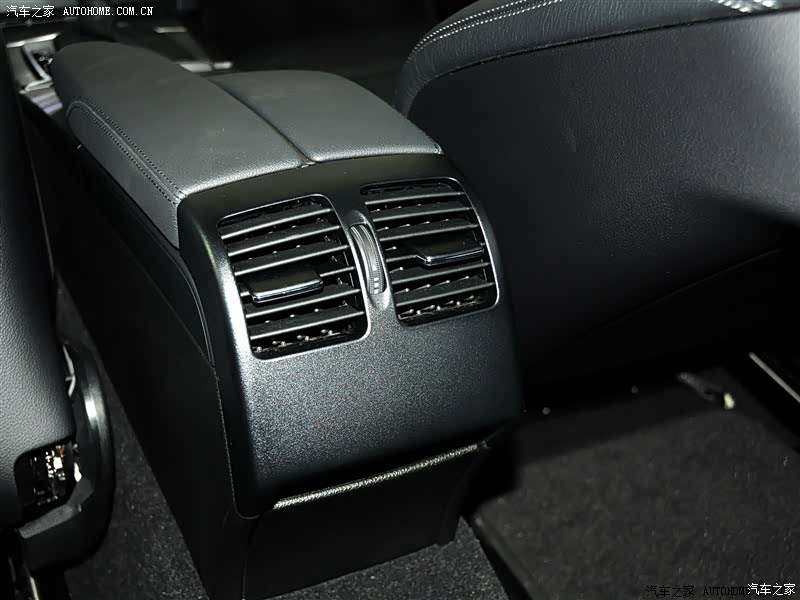 奔驰E级(进口) 2012款 E200 CGI Coupe 1698
