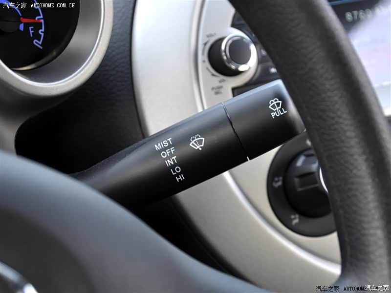 江淮汽车,悦悦,2012款 cross 1.0l 豪华型,中控方向盘实拍图片高清图片