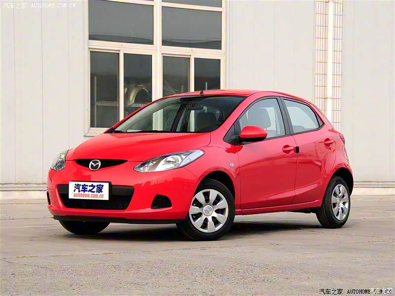 马自达2整体外观