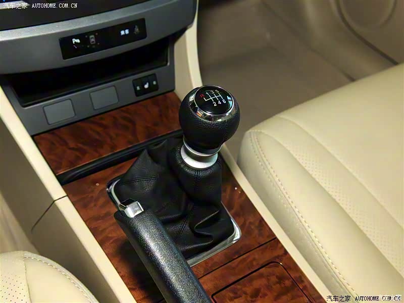 比亚迪G6 2012款 1.5TI 手动尊贵型 1735601图