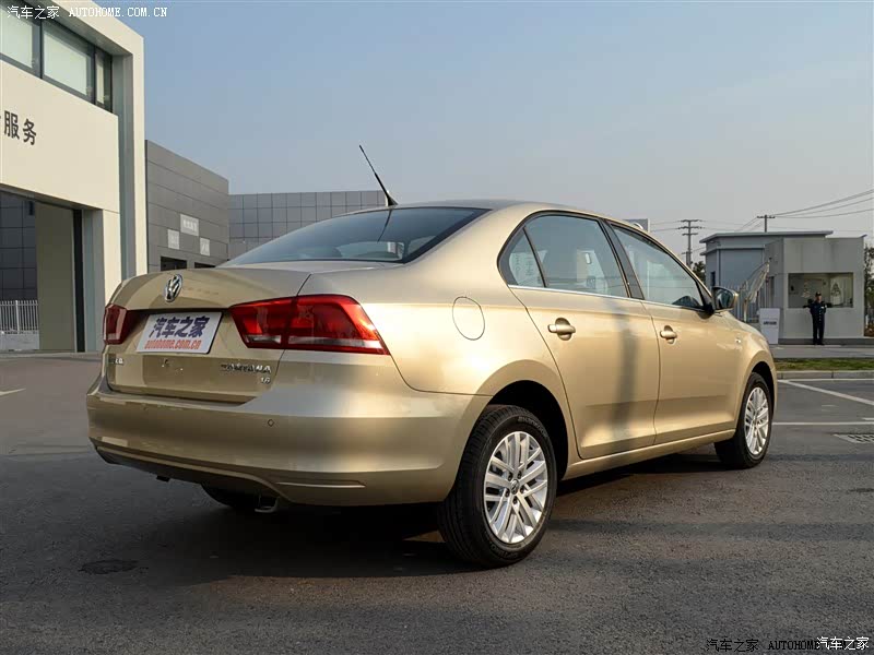 大众新桑塔纳整体外观