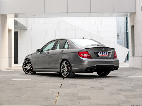 2012 AMG C 63 ܰ