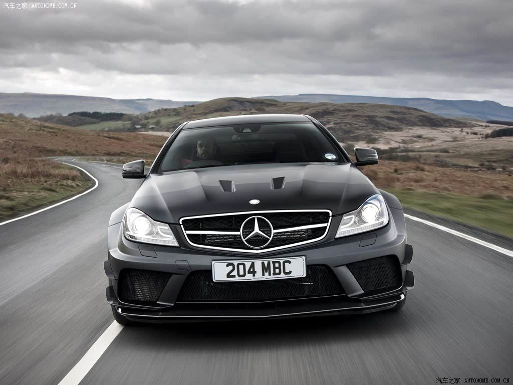 梅赛德斯-amg 奔驰c级amg 2013款 amg c 63 coupe black series