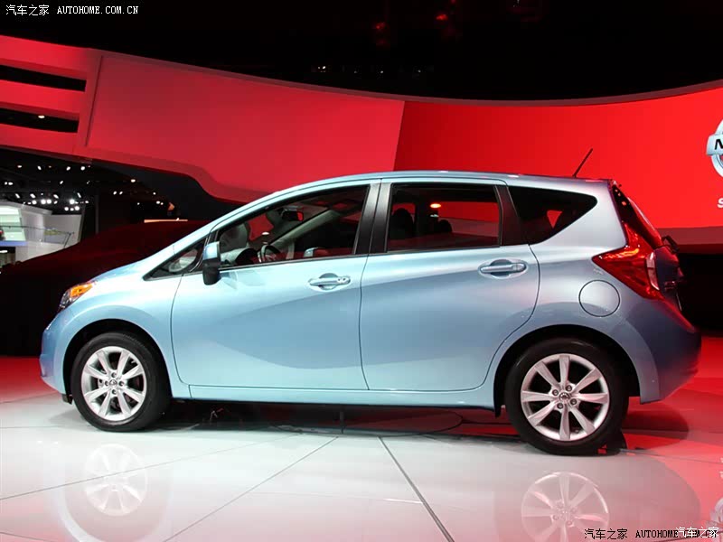 日产VERSA整体外观