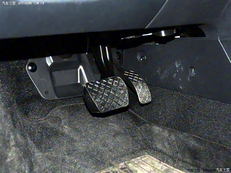 【图】问大家一个油门与刹车踏板的问题!