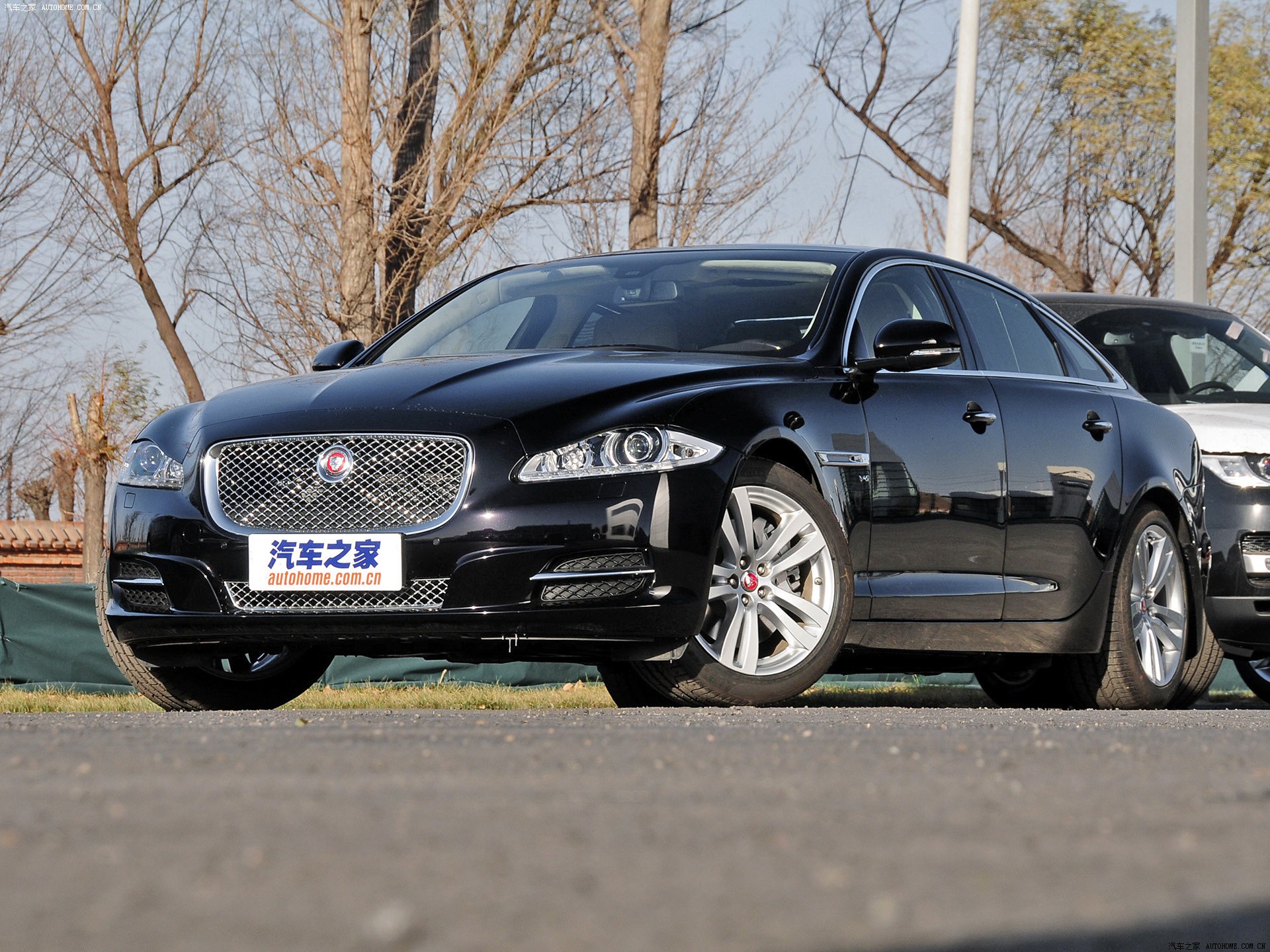 捷豹XJ系列2014款 XJL 3.0 SC 两驱旗舰商务版