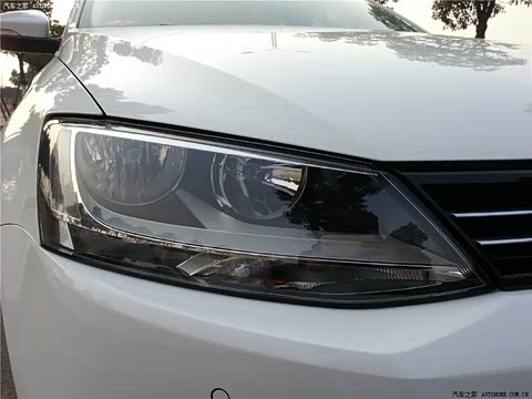 2012款 1.4TSI 手动豪华型 2012款 1.4TSI 手动豪华型
