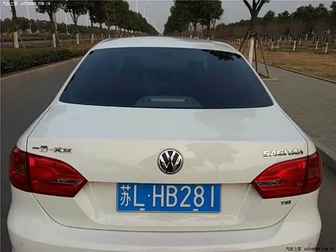 2012款 1.4TSI 手动豪华型 2012款 1.4TSI 手动豪华型