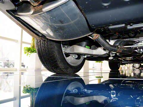 2013款 NA 5.0 V8 Vogue SE 2013款 NA 5.0 V8 Vogue SE