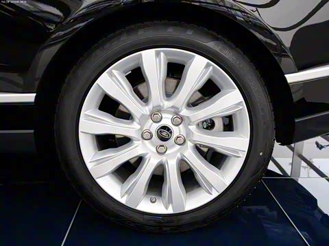 2013款 NA 5.0 V8 Vogue SE 2013款 NA 5.0 V8 Vogue SE