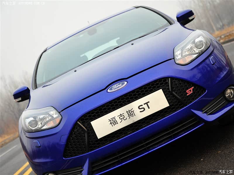 福特(进口) 福克斯(进口) 2013款 2.0t st 标准版