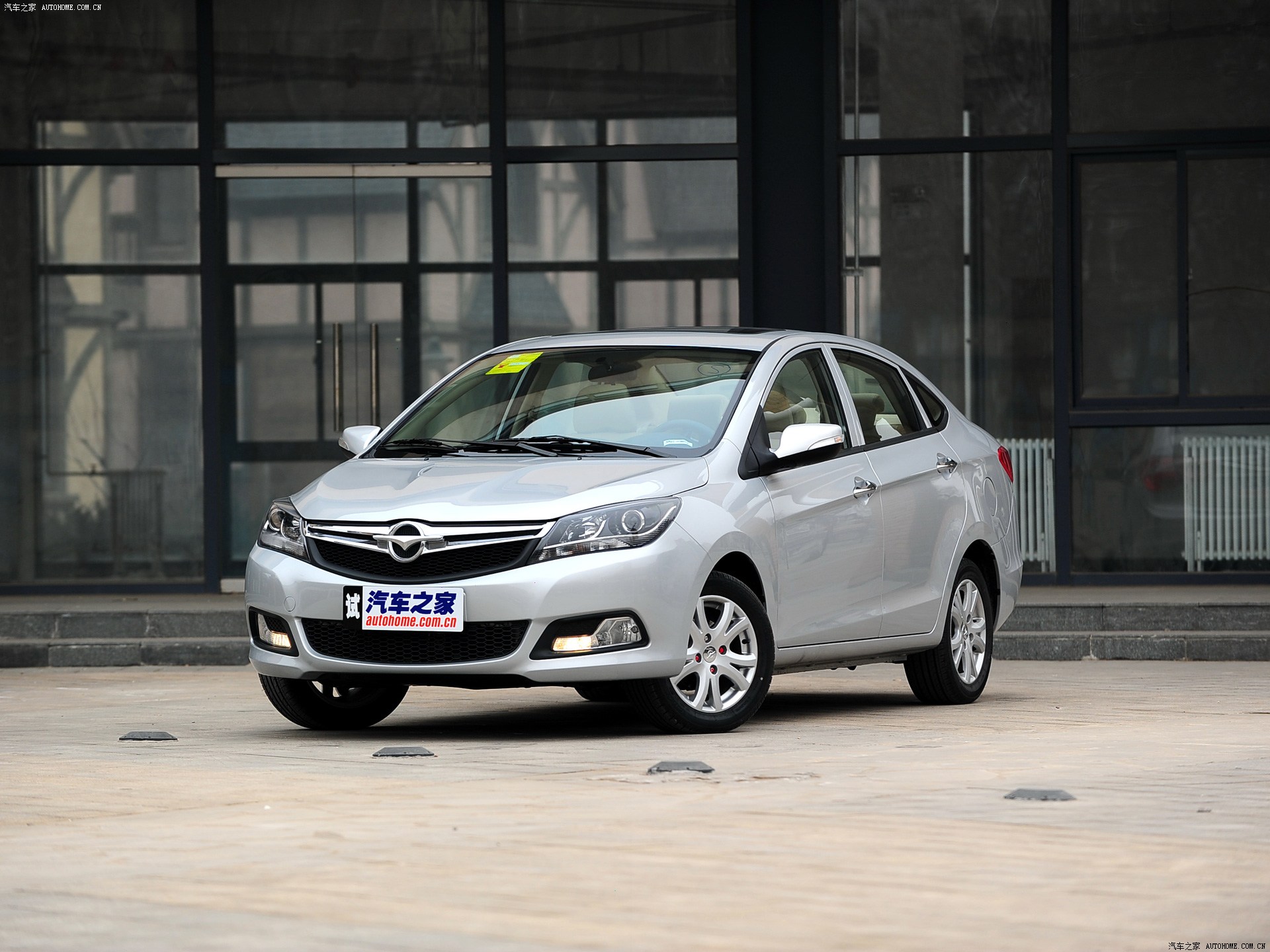 海马M3系列2013款 1.5L 手动旗舰型