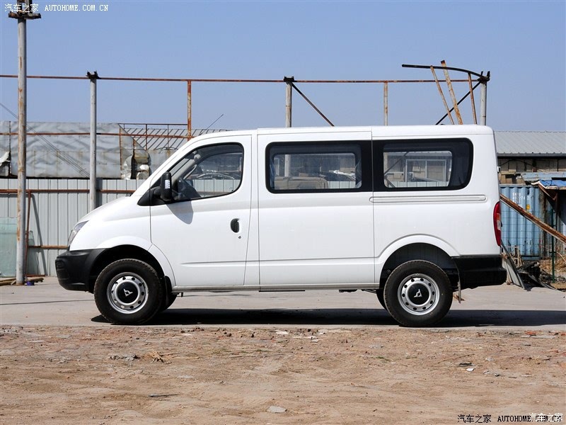 上汽大通v80 2012款 2.5t 低顶超值物流版a 100033373
